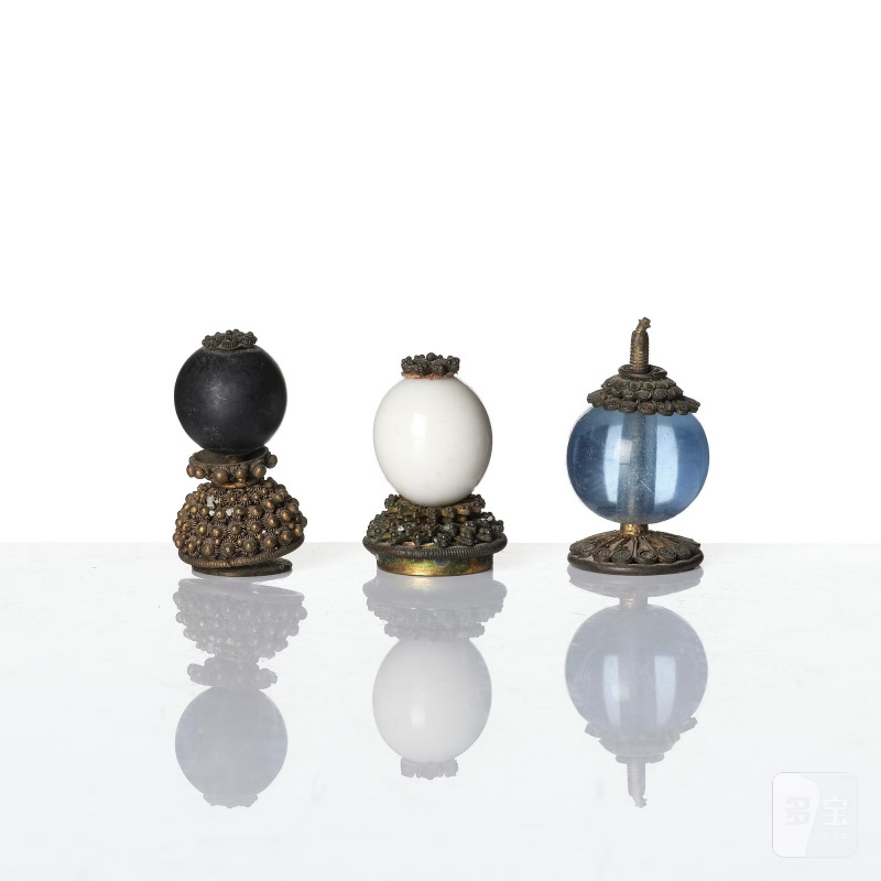A group of 16 gilt-metal mandarin insignias, - 图5